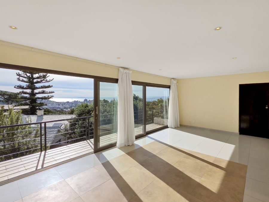 To Let 4 Bedroom Property for Rent in Oranjezicht Western Cape